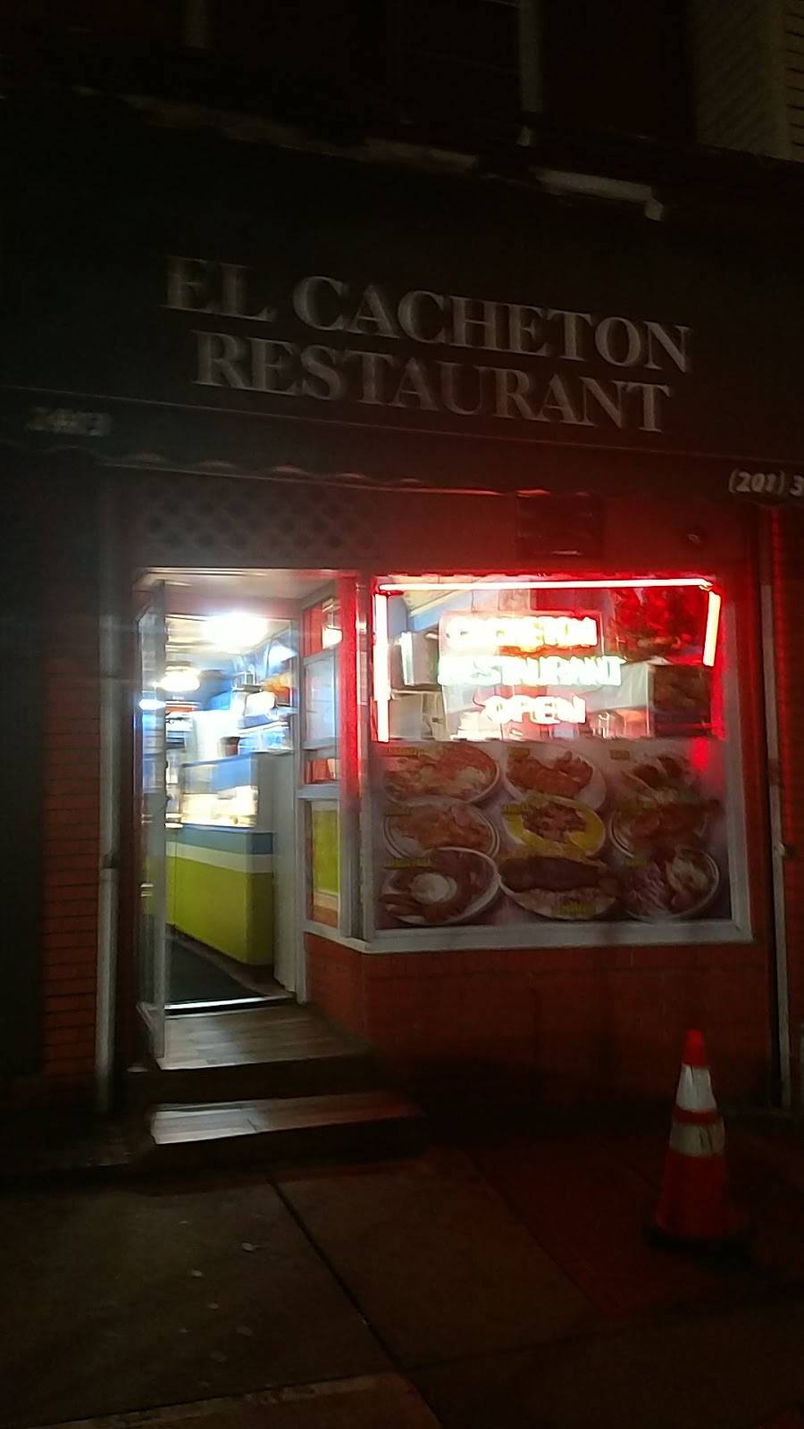 El Cacheton Del Atlantico | restaurant | 2413 Bergenline Ave, Union City, NJ 07087, USA | 2013486411 OR +1 201-348-6411