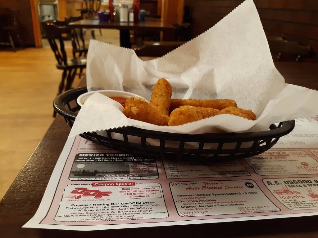 Dicks Restaurant | restaurant | 54 Main St, Mexico, ME 04257, USA | 2073642960 OR +1 207-364-2960