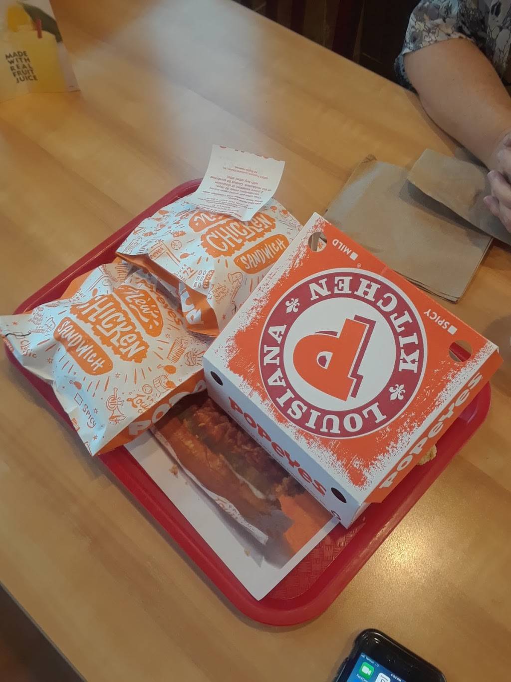 Popeyes Louisiana Kitchen | restaurant | 10508 DIberville Blvd, DIberville, MS 39540, USA | 2282808886 OR +1 228-280-8886