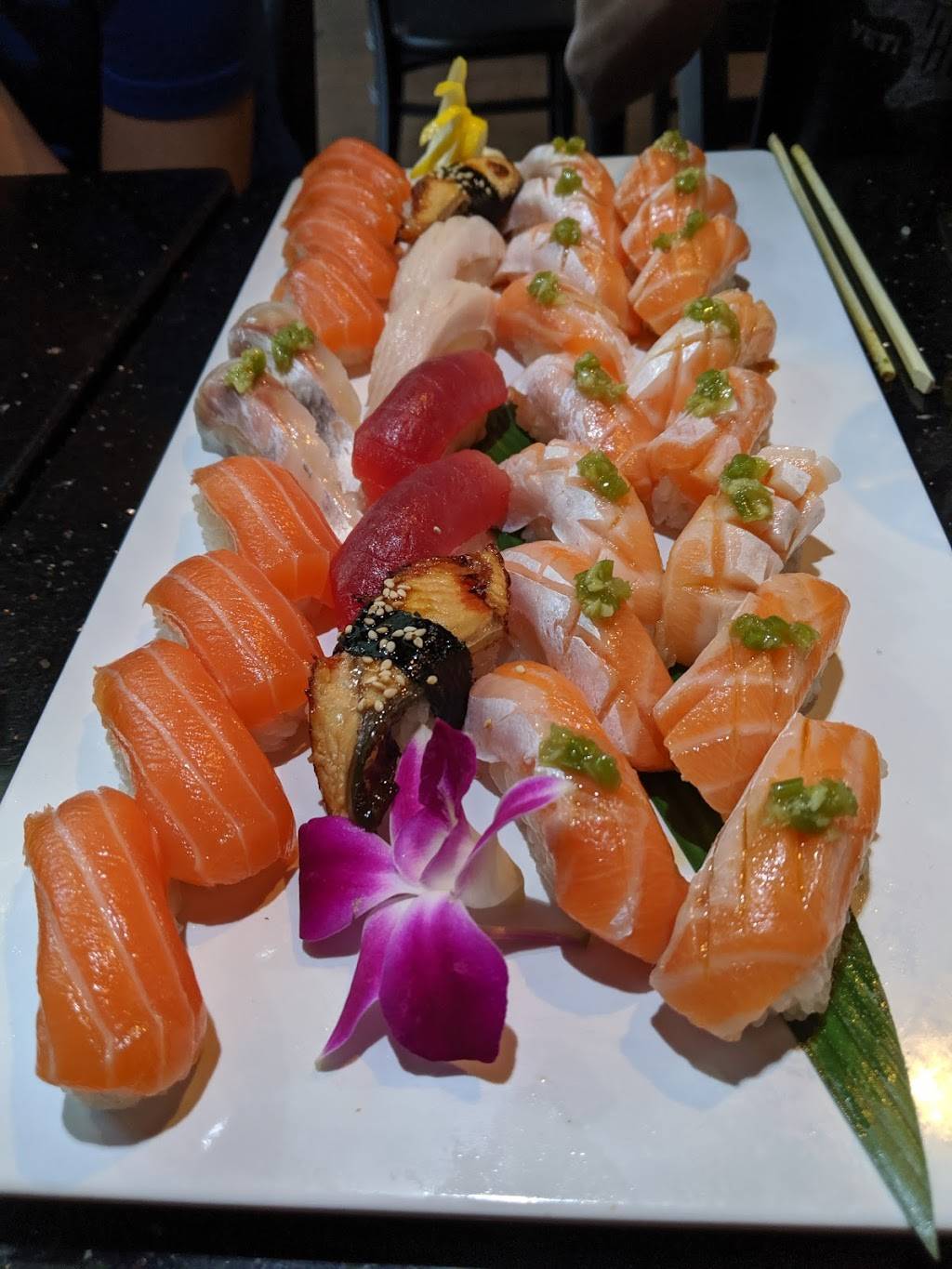 Hana Matsuri Sushi | restaurant | 150 S Union Blvd #103, Lakewood, CO 80228, USA | 3032841278 OR +1 303-284-1278