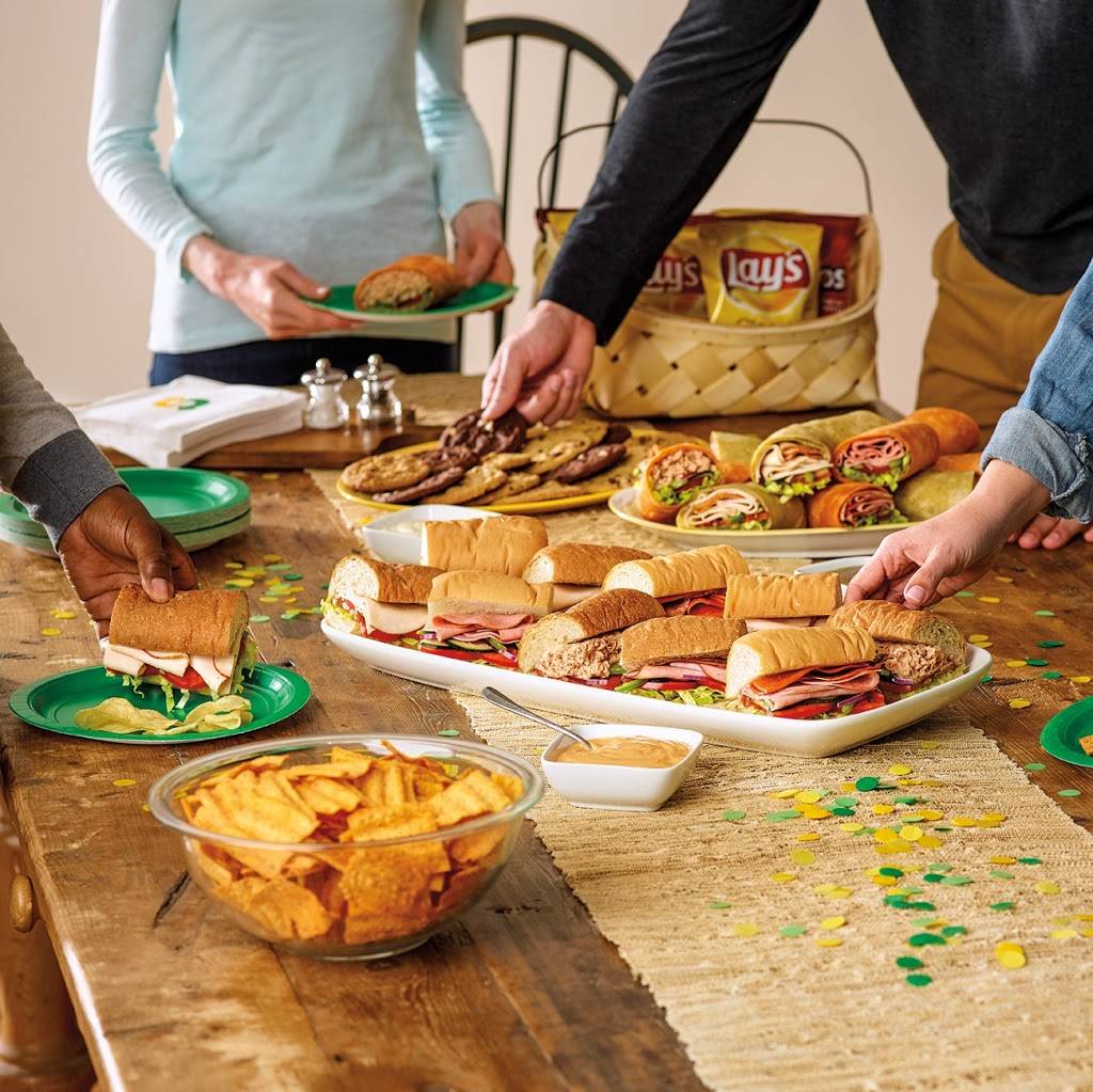 Subway | meal takeaway | 1265 Gause Blvd, Slidell, LA 70458, USA | 9856461759 OR +1 985-646-1759