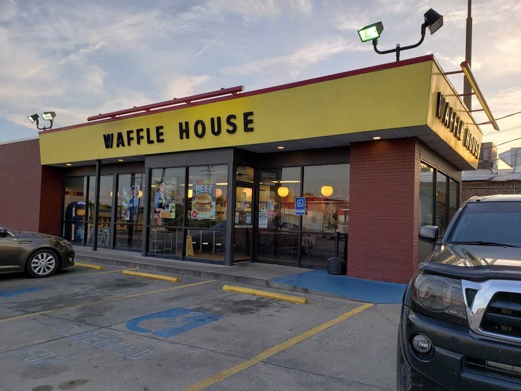 Waffle House | meal takeaway | 127 Frontage Rd, St George, SC 29477, USA | 8435635200 OR +1 843-563-5200