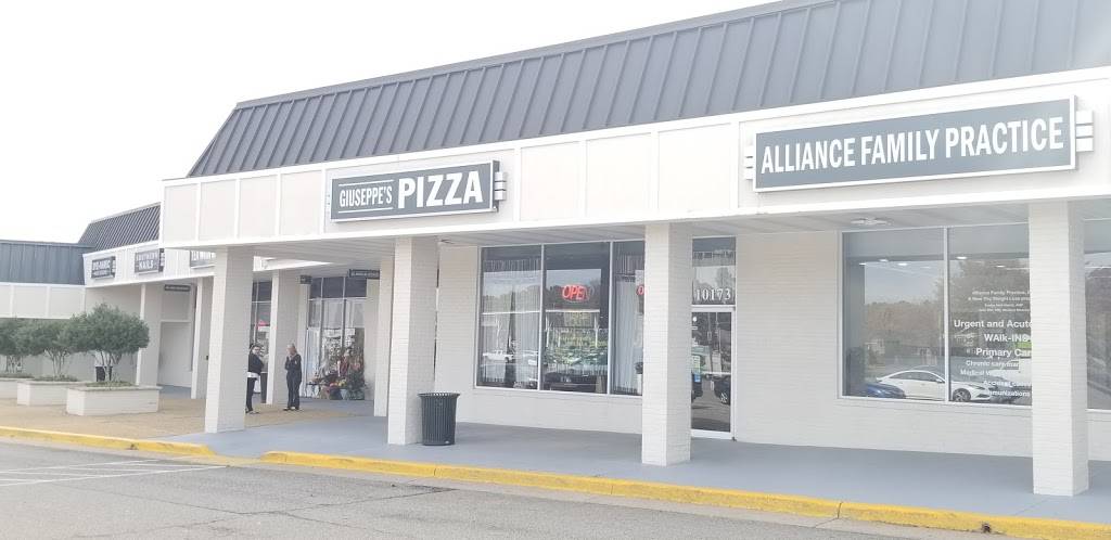 Giuseppes Pizza | restaurant | 10173 Hull Street Rd, Midlothian, VA 23112, USA | 8042762090 OR +1 804-276-2090
