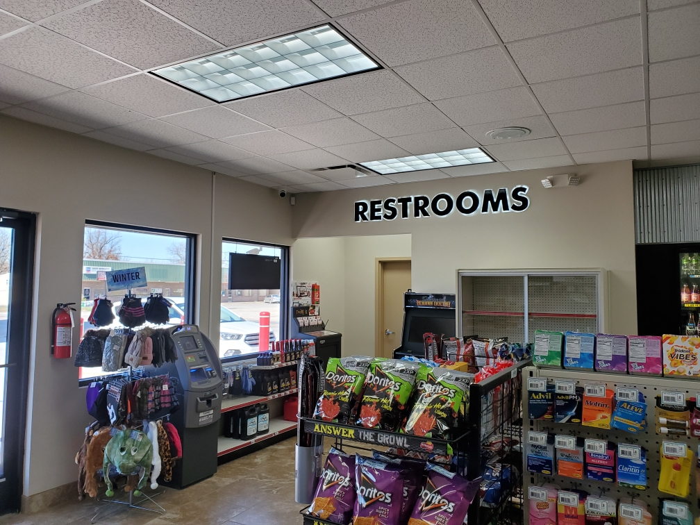Richland Eagle Stop | meal takeaway | 701 W Washington Ave, Richland, MO 65556, USA | 5734606089 OR +1 573-460-6089