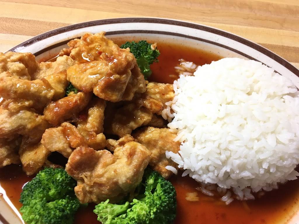 Wings & More | restaurant | 221 W 1st St, Dixon, IL 61021, USA | 8152881780 OR +1 815-288-1780
