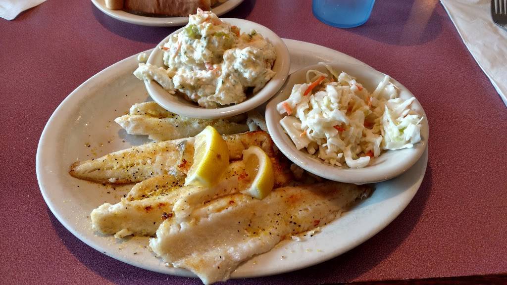 Demetris On the Lake | restaurant | 6-8 Lake Shore Dr W, Dunkirk, NY 14048, USA | 7162031386 OR +1 716-203-1386