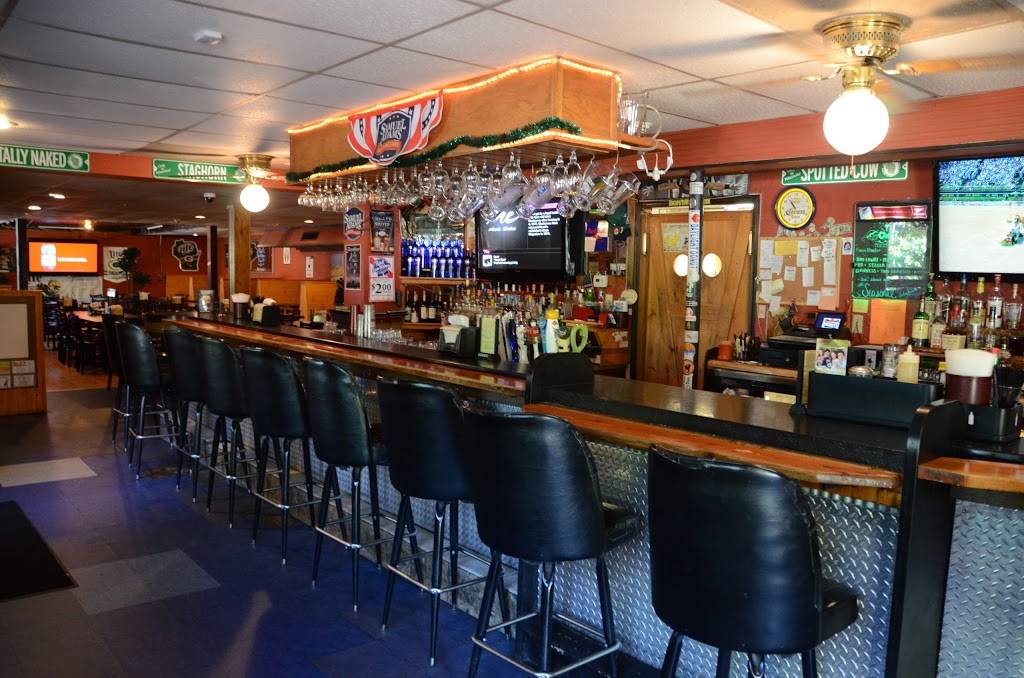 Chain O Lakes Bar And Grill - Restaurant 