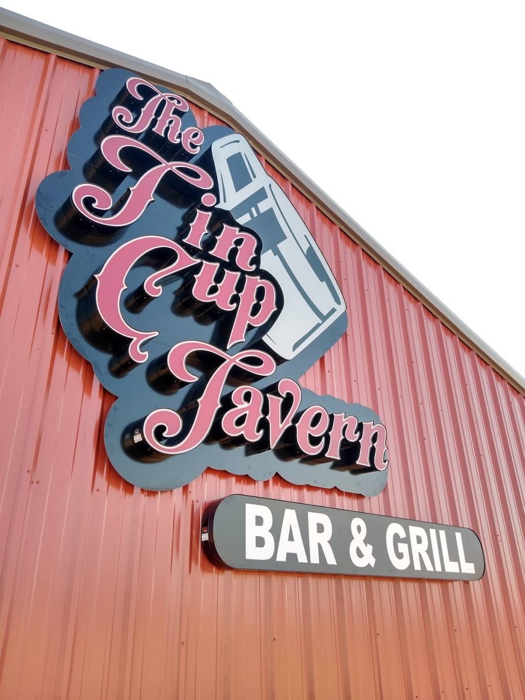 The Tin Cup Tavern | restaurant | 3667 East, I-30, Campbell, TX 75422, USA | 9034542211 OR +1 903-454-2211