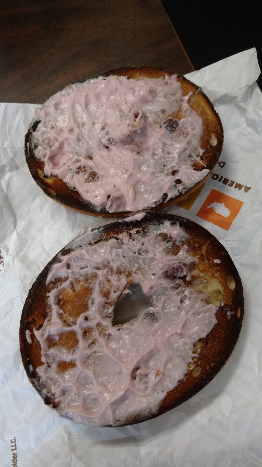 Dunkin | bakery | 2000 S Glenburnie Rd Suite 230, New Bern, NC 28562, USA | 2526315331 OR +1 252-631-5331
