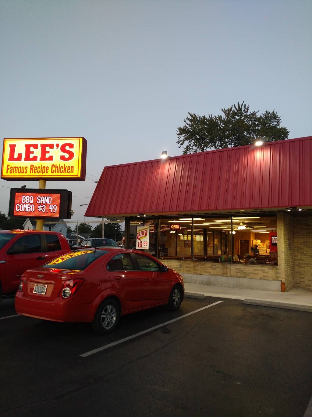 Lee's Famous Recipe Chicken - Restaurant | 427 Tiffin Ave, Findlay, OH  45840, USA