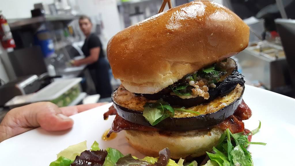 the Urban - craft eatery | restaurant | 31652 Railroad Canyon Rd, Canyon Lake, CA 92587, USA | 9512445657 OR +1 951-244-5657