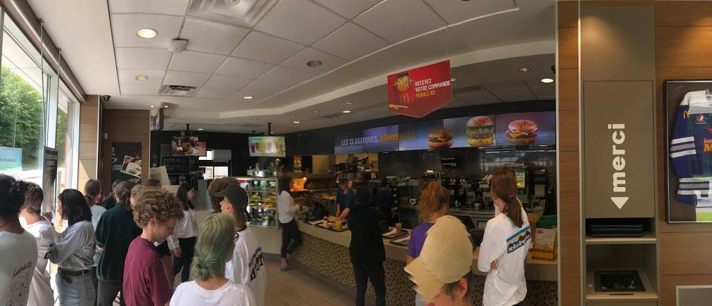 McDonalds | cafe | 379 Rue Child, Coaticook, QC J1A 2B5, Canada | 8198490180 OR +1 819-849-0180