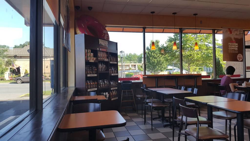 Dunkin | bakery | 7 Main St, Wellsboro, PA 16901, USA | 5707244556 OR +1 570-724-4556