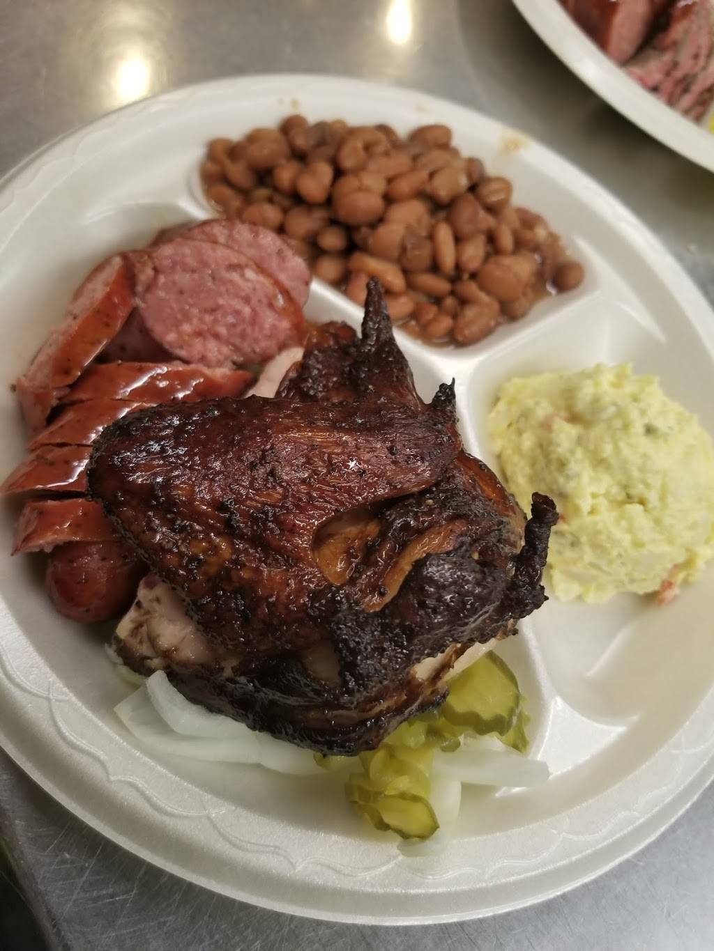 Bennie Js Smoke Pit LLC | restaurant | 621 9th St, Huntsville, TX 77320, USA | 9364399559 OR +1 936-439-9559