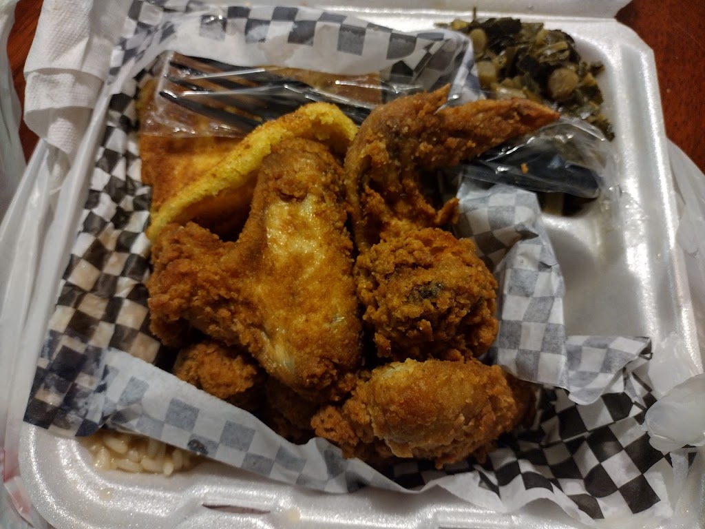 The Yellow Store | restaurant | 1906 Old Columbus Rd, Tuskegee, AL 36083, USA | 3342263300 OR +1 334-226-3300