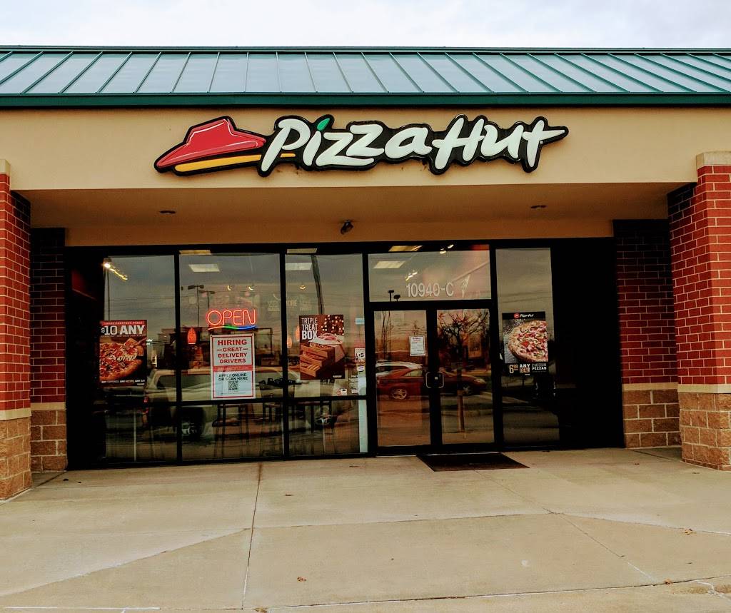 Pizza Hut | meal delivery | 10940 Parallel Pkwy Suite C, Kansas City, KS 66109, USA | 9133342008 OR +1 913-334-2008