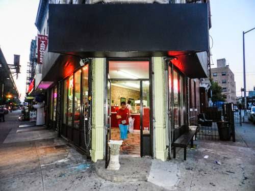 Norberts Pizza | restaurant | 4 Stuyvesant Ave, Brooklyn, NY 11221, USA | 7185743400 OR +1 718-574-3400