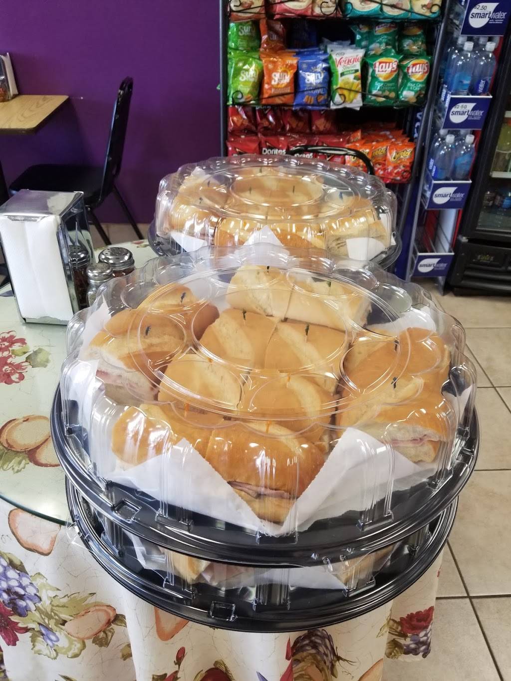 Quik Stop Subs | restaurant | 14420 Elsworth St, Moreno Valley, CA 92553, USA | 9516567827 OR +1 951-656-7827