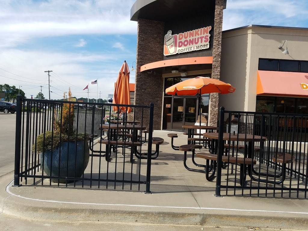Dunkin | bakery | 7401 Phoenix Ave, Fort Smith, AR 72903, USA | 4792226845 OR +1 479-222-6845