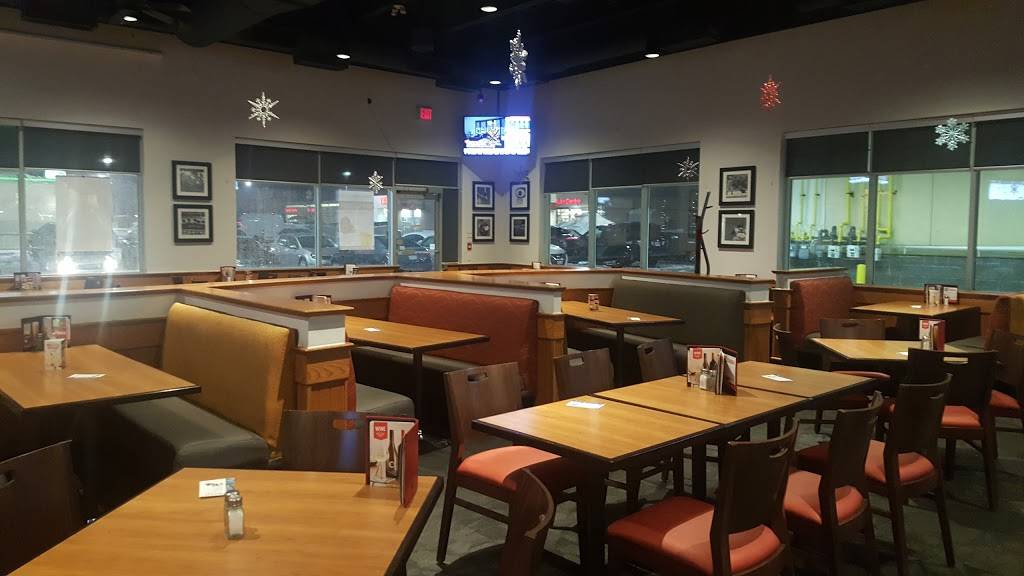 Boston Pizza | restaurant | 7680 Markham Rd, Markham, ON L3S 3K1, Canada | 9052010477 OR +1 905-201-0477