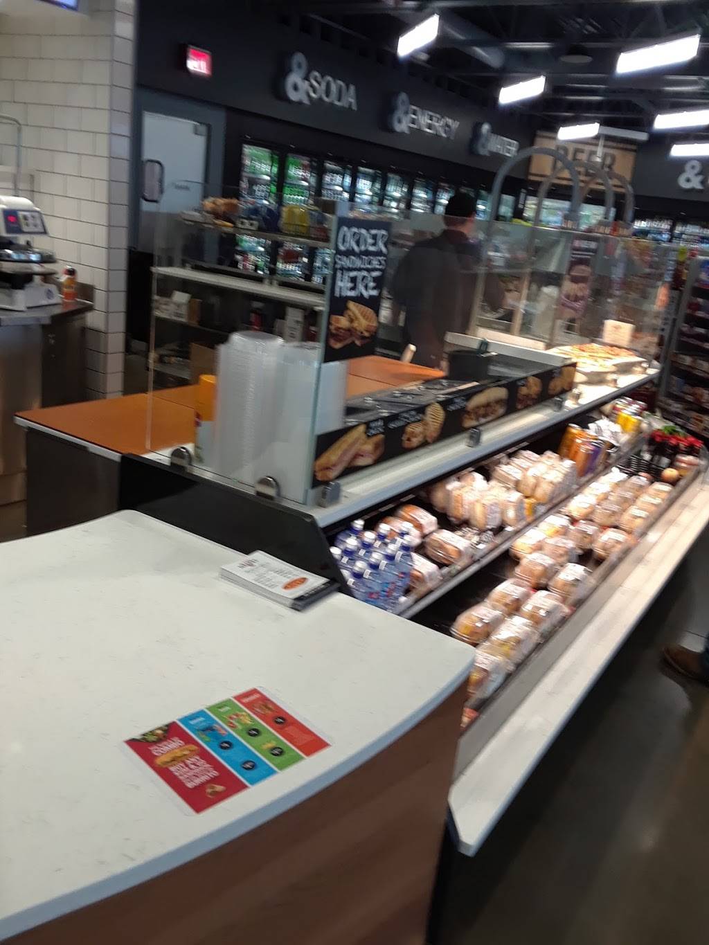 Kum & Go | meal takeaway | 501 Cowan Dr, Lebanon, MO 65536, USA | 4175321078 OR +1 417-532-1078