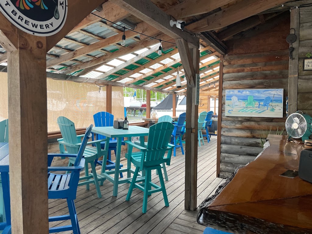 Drifters Boathouse Restaurant | restaurant | 2403 Pelots Point Rd, North Hero, VT 05474, USA | 8023785886 OR +1 802-378-5886