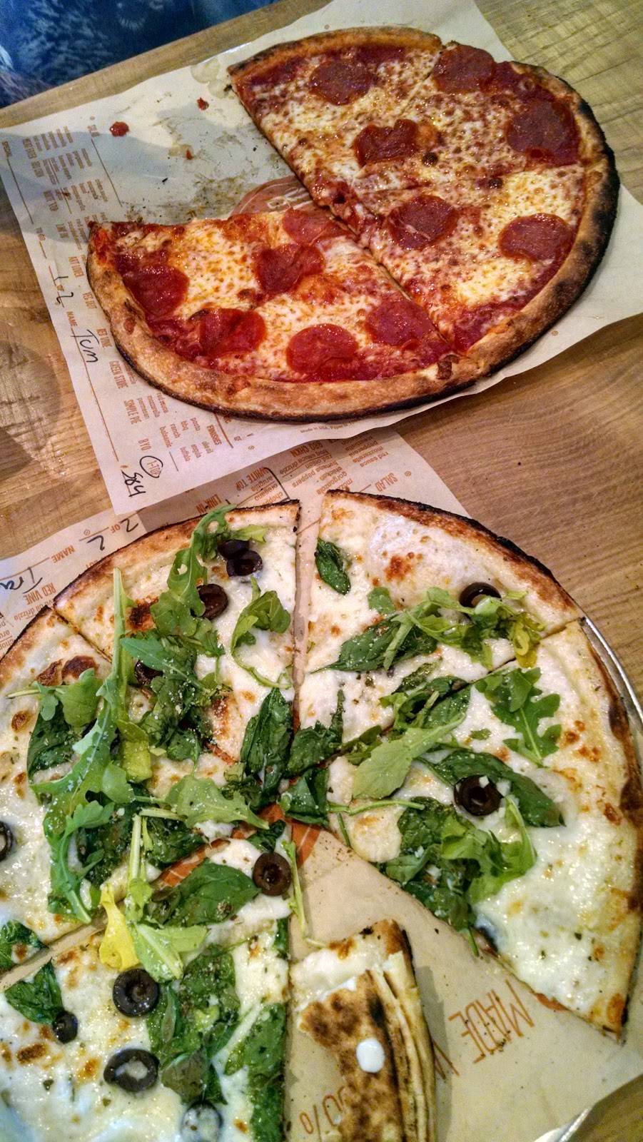 Blaze Pizza | meal takeaway | 2825 Scottsville Rd, Bowling Green, KY 42104, USA | 2709084464 OR +1 270-908-4464