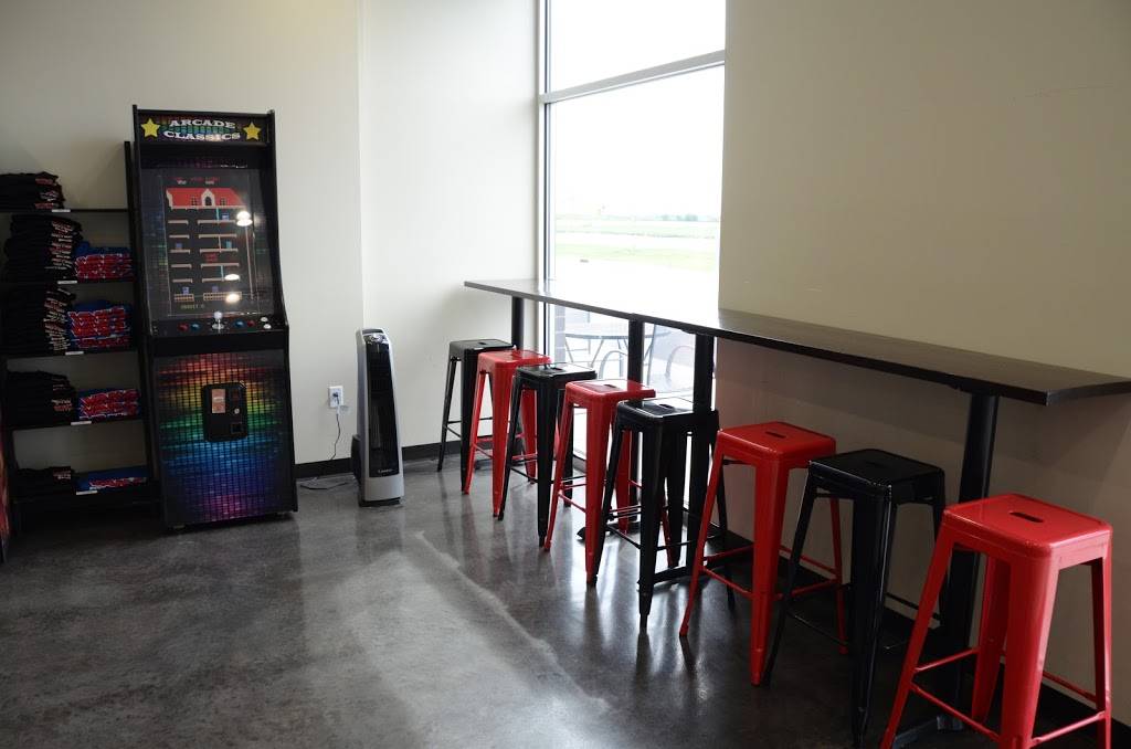 Van’s Pizza & More | restaurant | 5023 Competition Dr, Bettendorf, IA 52722, USA | 5632321396 OR +1 563-232-1396