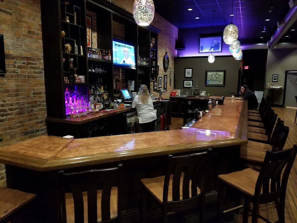 Copper Stills & Mash | restaurant | 430 N Main St, Carrollton, IL 62016, USA | 2177024803 OR +1 217-702-4803