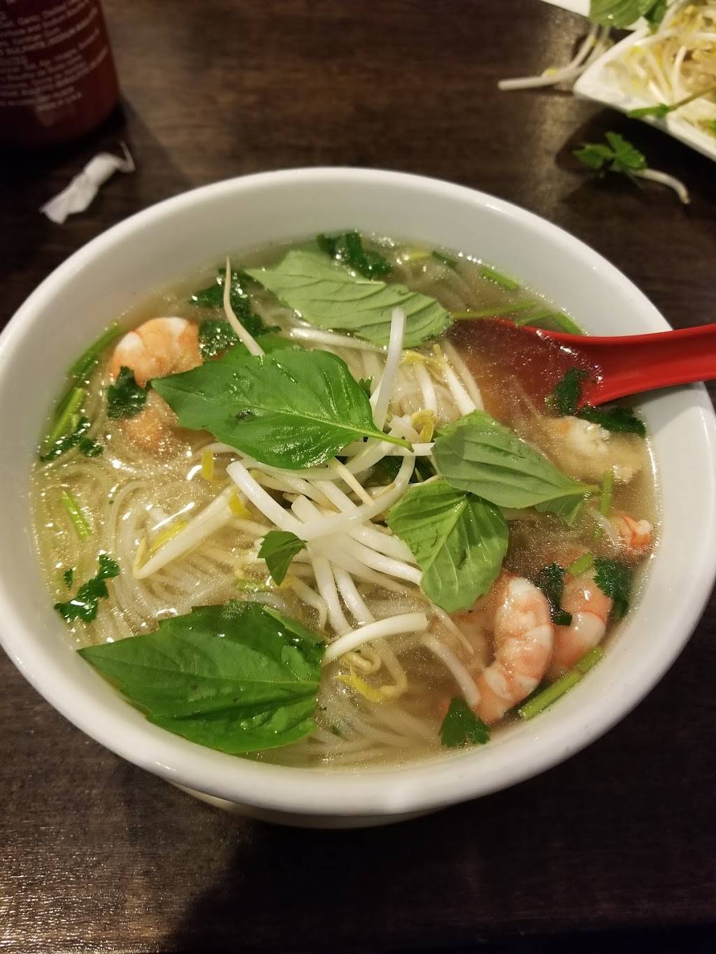 Pho Deluxe - Restaurant | 1577 Spring Hill Rd, Vienna, VA 22182, USA