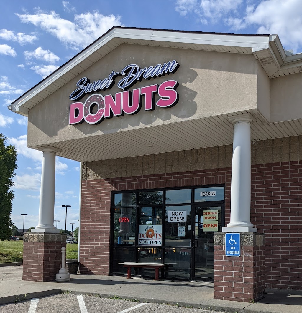 Sweet Dream Donuts | bakery | 1302 A Platte Falls Rd, Platte City, MO 64079, USA | 8163833958 OR +1 816-383-3958