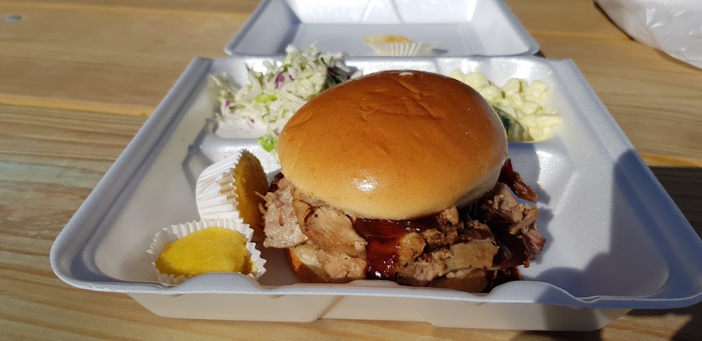 LYNNWOOD BBQ | restaurant | 1413 38th St, Fort Madison, IA 52627, USA | 3195610422 OR +1 319-561-0422