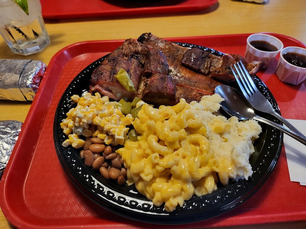 Sharons Barbeque & Catering | restaurant | 849 E Hwy 80, Abilene, TX 79601, USA | 3256723330 OR +1 325-672-3330