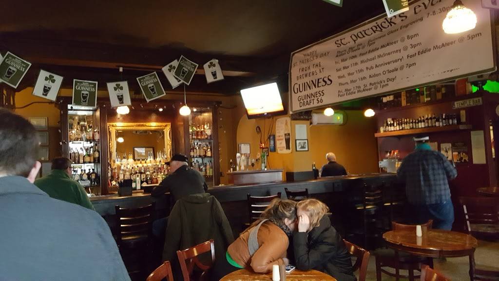 Mollie's Public House 31 Forest Ave, Riverside, IL 60546, USA