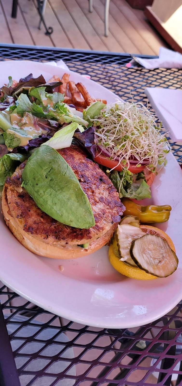 Franklin Street Caffe | cafe | 1053 El Camino Real, Redwood City, CA 94063, USA | 6503663322 OR +1 650-366-3322