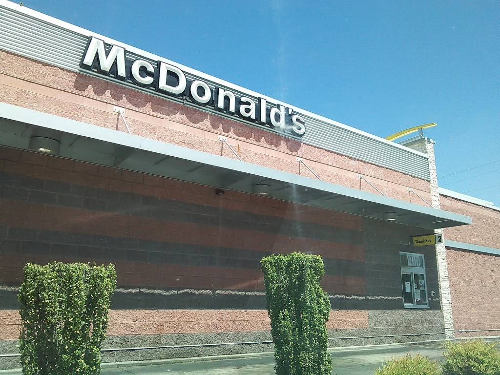 McDonald's Cafe 2531 E Walnut Ave, Dalton, GA 30721, USA