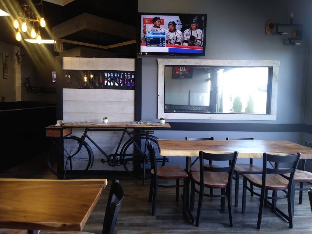 Resto-Bar La Belle Province Sportive | restaurant | 1900 Boulevard Dagenais O, Laval, QC H7L 5C7, Canada | 4509636931 OR +1 450-963-6931