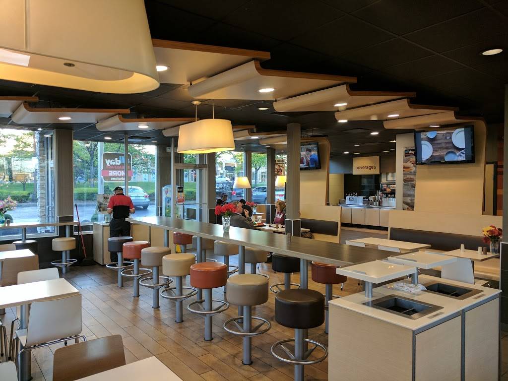 McDonald's Cafe 501 Franklin Mills Cir, Philadelphia, PA 19154, USA