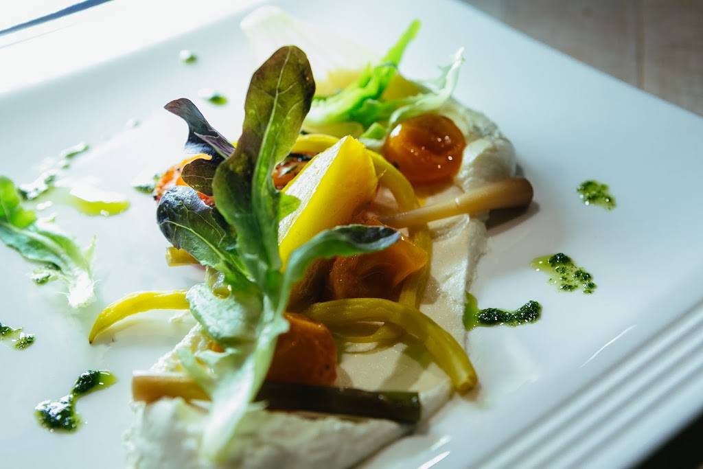CRaVing Restaurant | restaurant | 1472 Hertel Ave, Buffalo, NY 14216, USA | 7168831675 OR +1 716-883-1675
