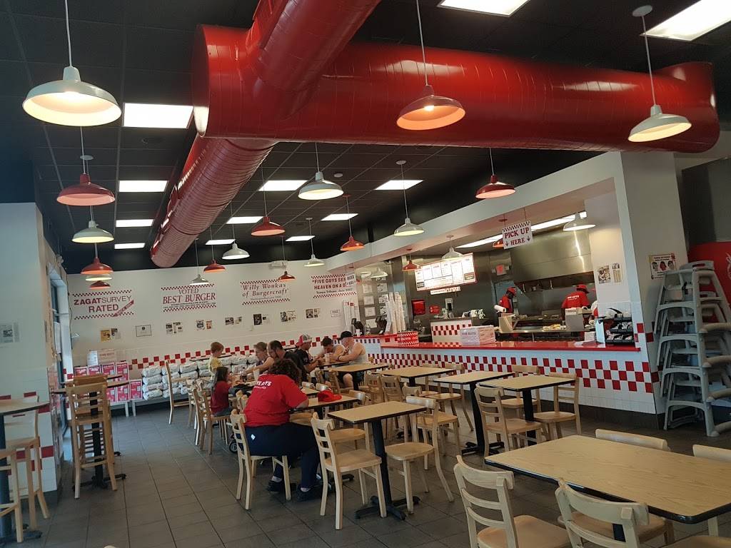 Five Guys | meal takeaway | 4411 Ramsey St, Fayetteville, NC 28311, USA | 9104886020 OR +1 910-488-6020