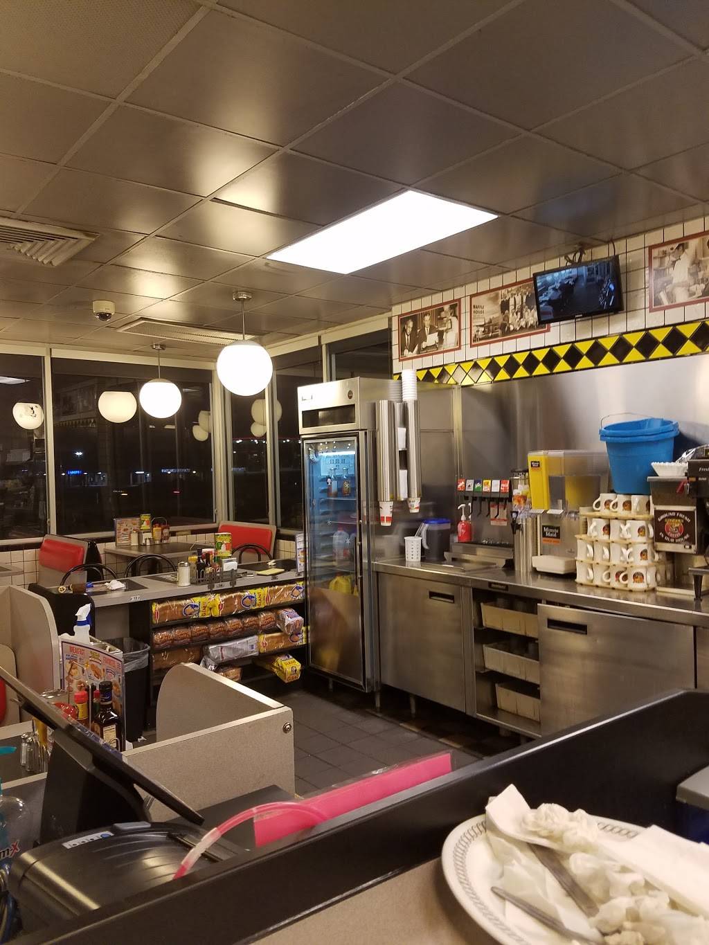Waffle House | meal takeaway | 1355 Joe Frank Harris Pkwy SE, Cartersville, GA 30120, USA | 6787219767 OR +1 678-721-9767
