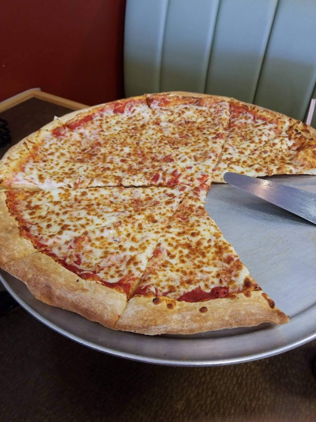 Gus's New York Pizza - Restaurant | 35 Towne Centre Way, Hampton, VA ...