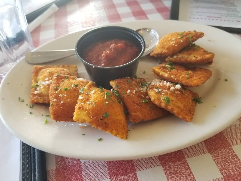Sal & Mookies | restaurant | 110 Lameuse St, Biloxi, MS 39530, USA | 2282079697 OR +1 228-207-9697