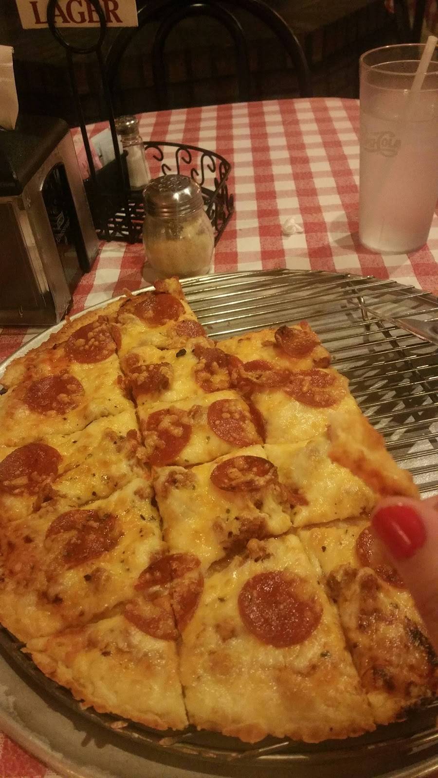 Aurelios Pizza | restaurant | 4226 Calumet Ave, Hammond, IN 46320, USA | 2199321470 OR +1 219-932-1470