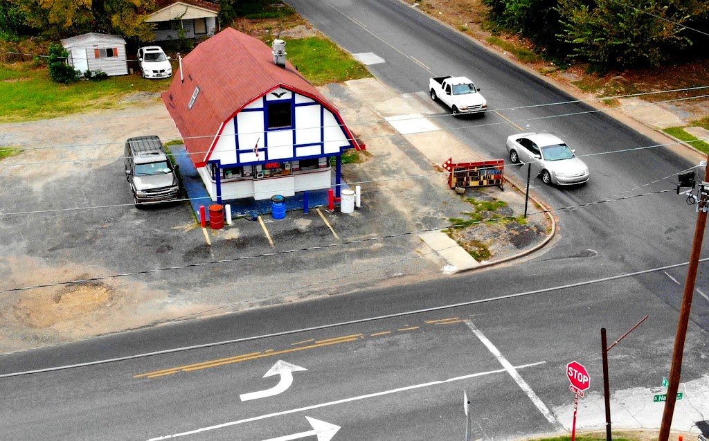 The Burger Barn | restaurant | 1301 S Hazel St, Pine Bluff, AR 71603, USA | 8705342777 OR +1 870-534-2777