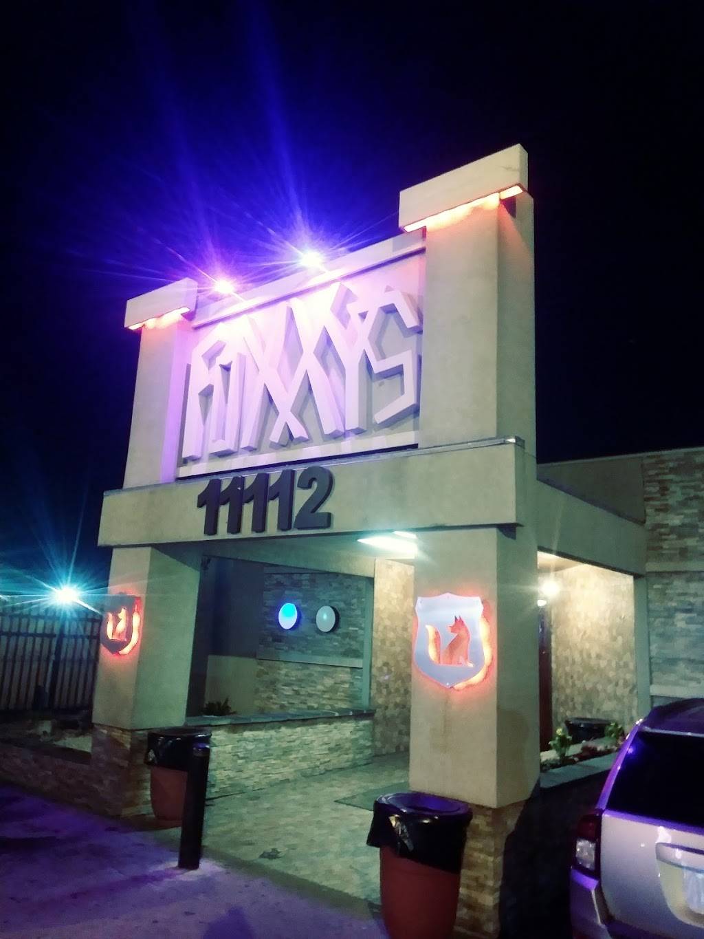 Foxxys Bikini Sport Bar and Grill | night club | 11112 S Post Oak Rd, Houston, TX 77035, USA | 7137295511 OR +1 713-729-5511