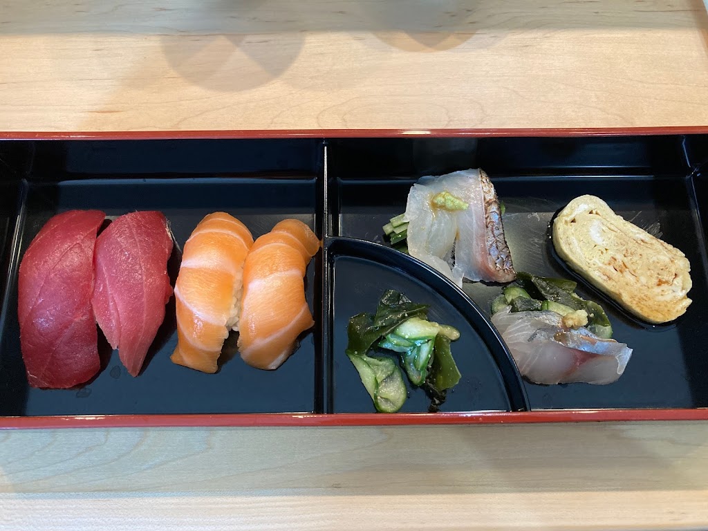 ISHI sushi & Kaori’s Oven | restaurant | 305 Cedar St, Champaign, IL 61820, USA
