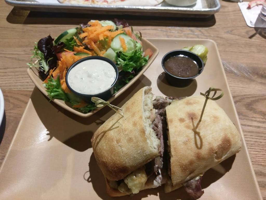 SBC Restaurant & Beer Bar | restaurant | 33 New Haven Ave, Milford, CT 06460, USA | 2038742337 OR +1 203-874-2337