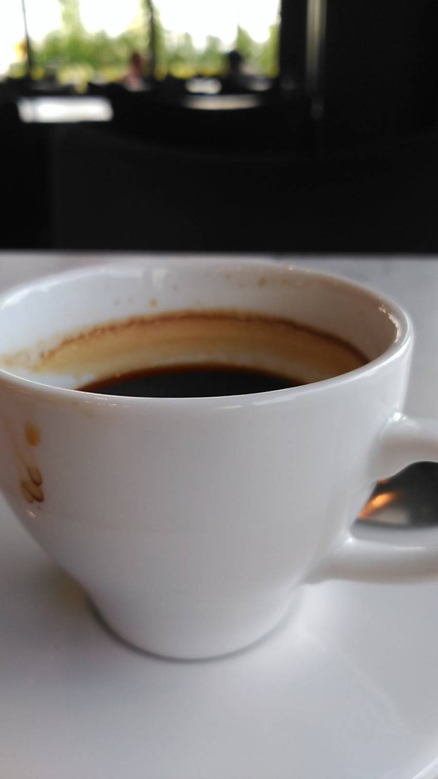 Café Dépôt | cafe | 771 Boul du, Boulevard Curé-Labelle, Blainville, QC J7C 2K4, Canada | 4509792641 OR +1 450-979-2641