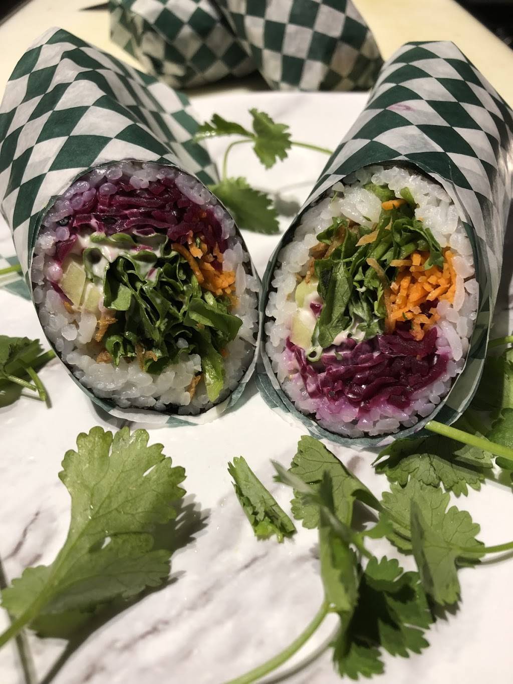 Sushi & Go | restaurant | 5333 Boulevard Laurier, Terrebonne, QC J7M 1W1, Canada | 4504170919 OR +1 450-417-0919